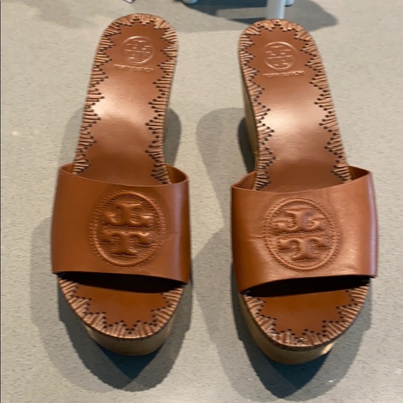 Tory Burch Shoes - Tory Burch wedge slide